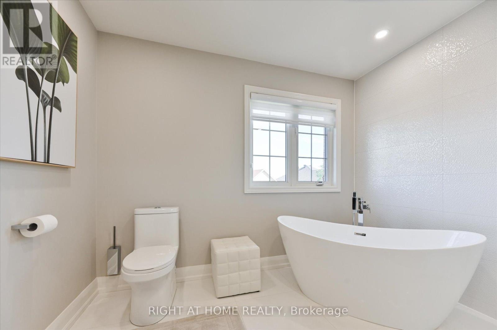 250 Rivermill Crescent, Vaughan, Ontario  L6A 0T3 - Photo 26 - N12388618