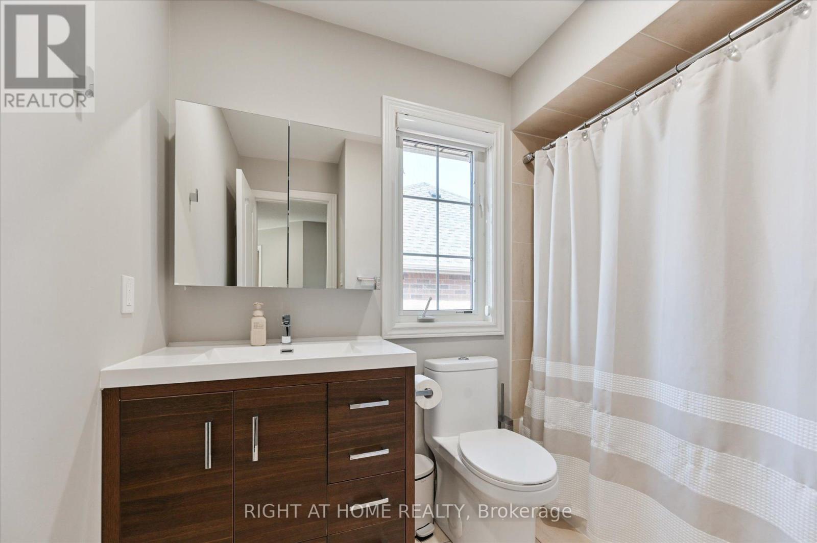 250 Rivermill Crescent, Vaughan, Ontario  L6A 0T3 - Photo 30 - N12388618