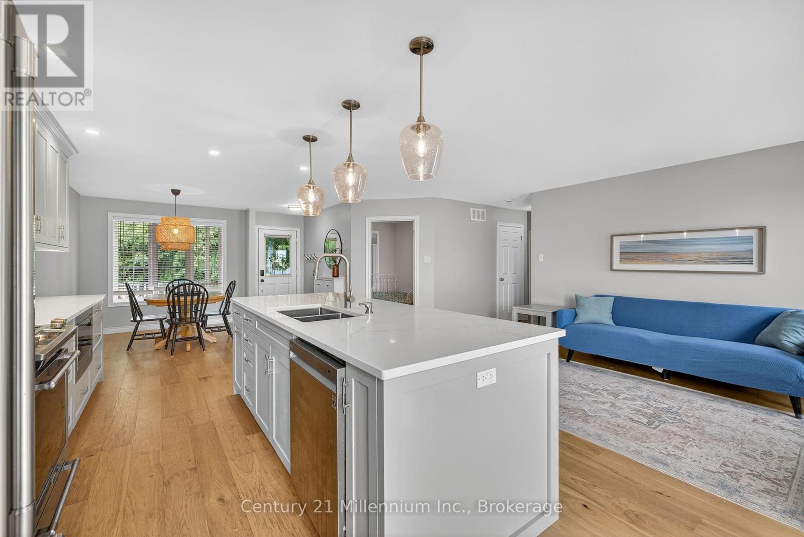 702 Spillsbury Drive, Peterborough (Otonabee Ward 1), Ontario  K9K 2K2 - Photo 13 - X12388120