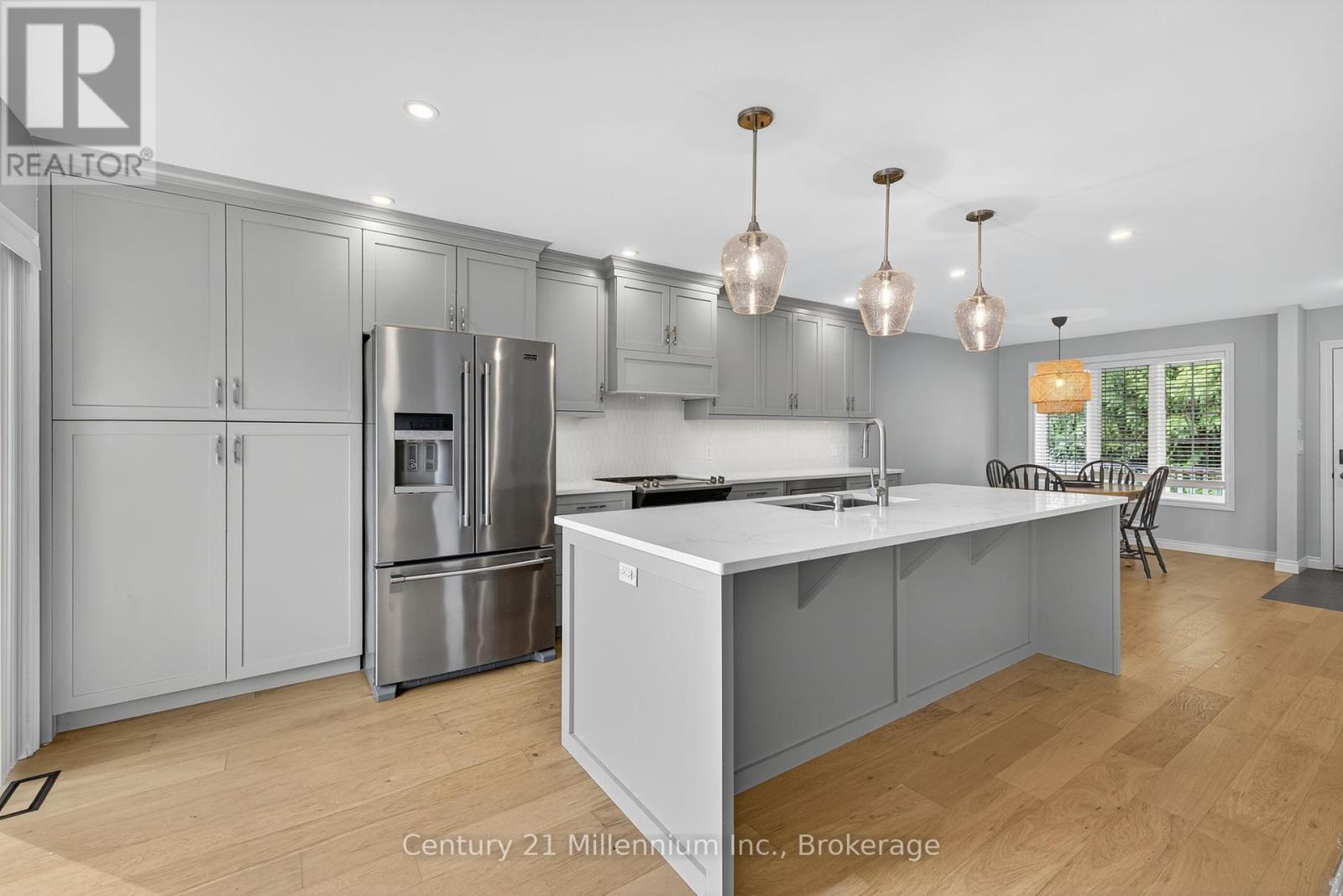 702 Spillsbury Drive, Peterborough (Otonabee Ward 1), Ontario  K9K 2K2 - Photo 12 - X12388120