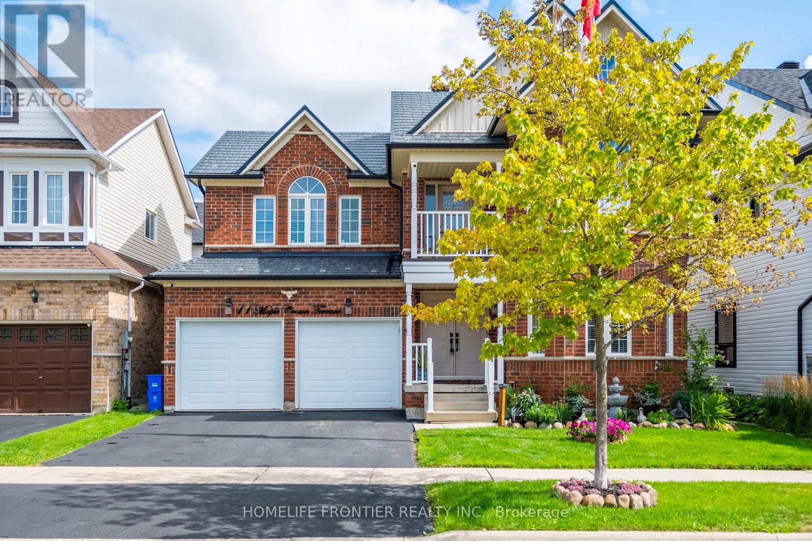 11 Maple Crown Terrace, Barrie (Innis-Shore), Ontario  L4M 7H3 - Photo 2 - S12385278