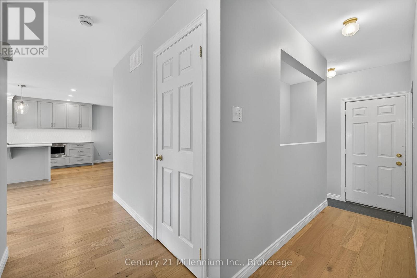 702 Spillsbury Drive, Peterborough (Otonabee Ward 1), Ontario  K9K 2K2 - Photo 30 - X12388120