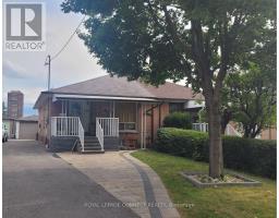 54 Foxrun Avenue, Toronto (Downsview-Roding-Cfb), Ca