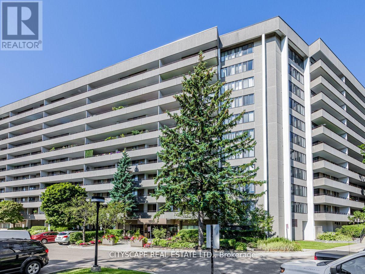 304 - 1320 Mississauga Valley Boulevard, Mississauga (Mississauga Valleys), Ontario  L5A 3S8 - Photo 1 - W12388469