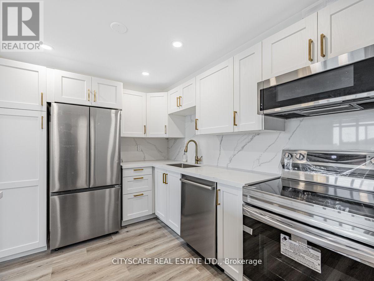 304 - 1320 Mississauga Valley Boulevard, Mississauga (Mississauga Valleys), Ontario  L5A 3S8 - Photo 14 - W12388469