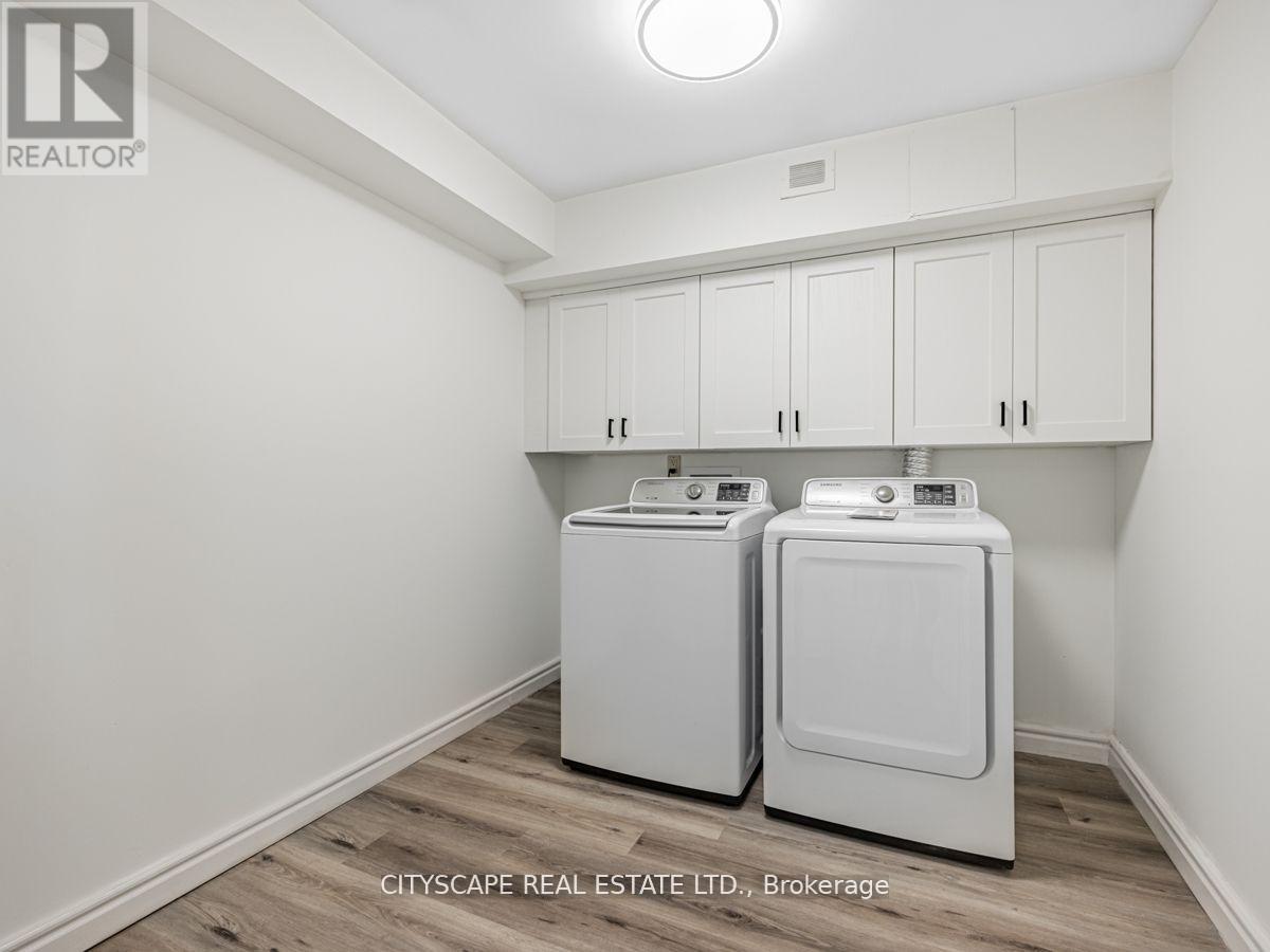 304 - 1320 Mississauga Valley Boulevard, Mississauga (Mississauga Valleys), Ontario  L5A 3S8 - Photo 16 - W12388469