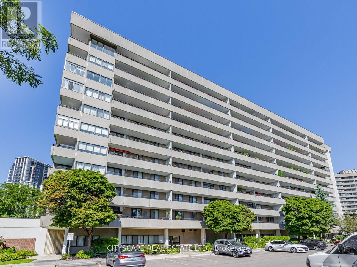304 - 1320 Mississauga Valley Boulevard, Mississauga (Mississauga Valleys), Ontario  L5A 3S8 - Photo 2 - W12388469