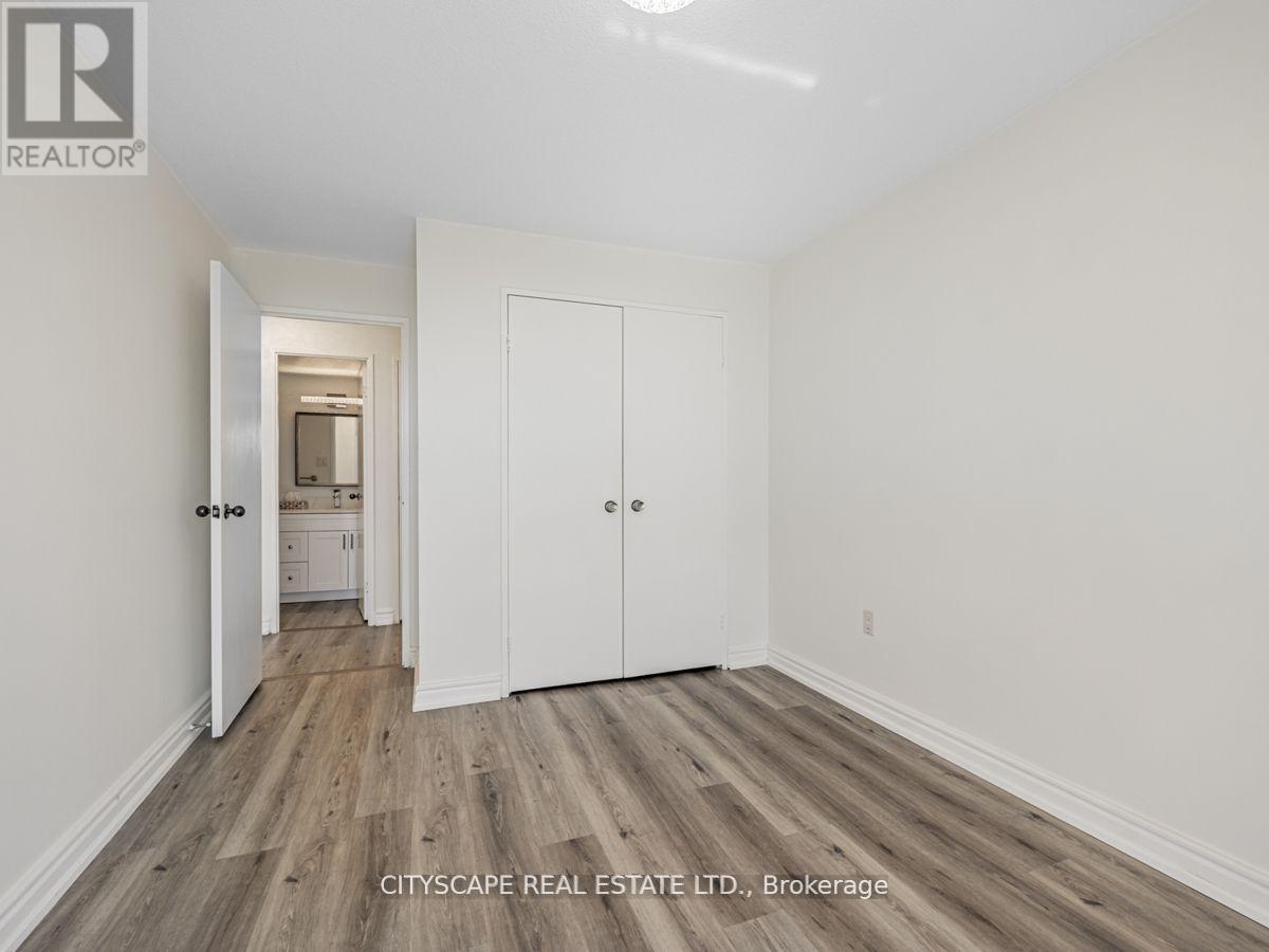 304 - 1320 Mississauga Valley Boulevard, Mississauga (Mississauga Valleys), Ontario  L5A 3S8 - Photo 22 - W12388469