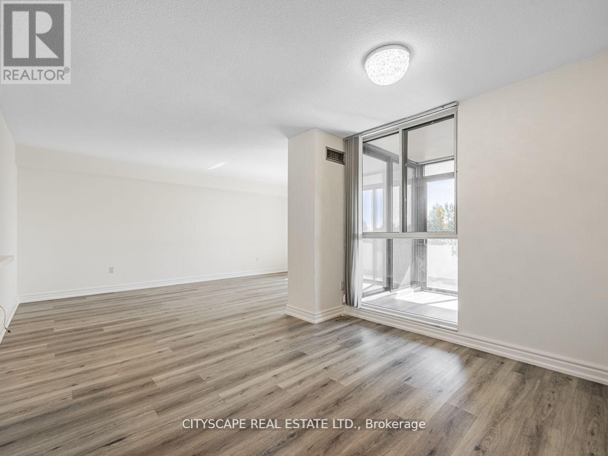 304 - 1320 Mississauga Valley Boulevard, Mississauga (Mississauga Valleys), Ontario  L5A 3S8 - Photo 7 - W12388469