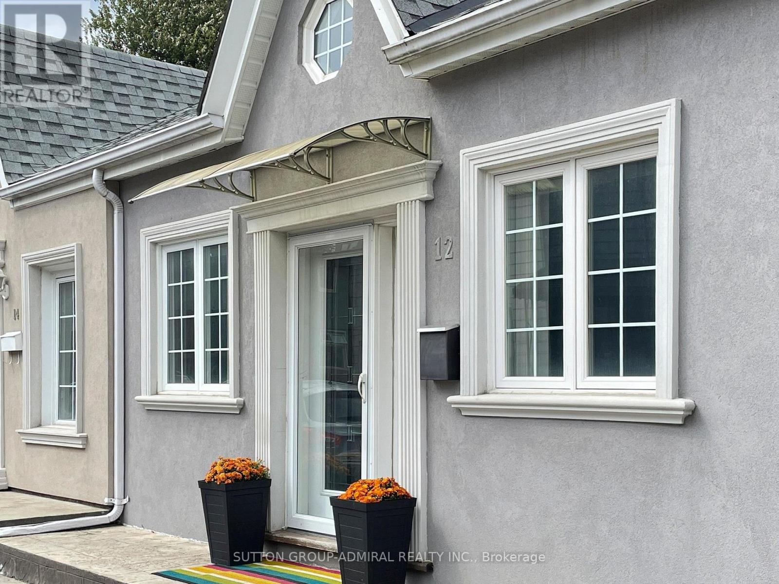 12 ABBS STREET, Toronto, Ontario
