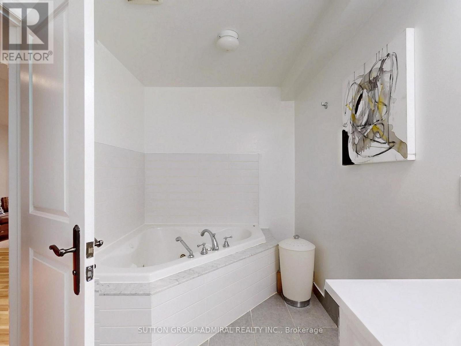 12 Abbs Street, Toronto, Ontario  M6K 1M6 - Photo 32 - W12388492