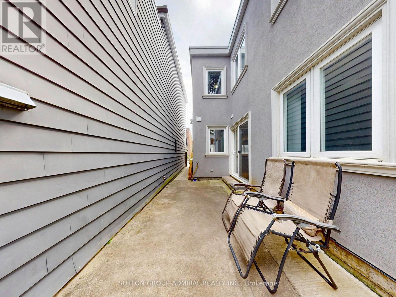 12 Abbs Street, Toronto, Ontario  M6K 1M6 - Photo 34 - W12388492