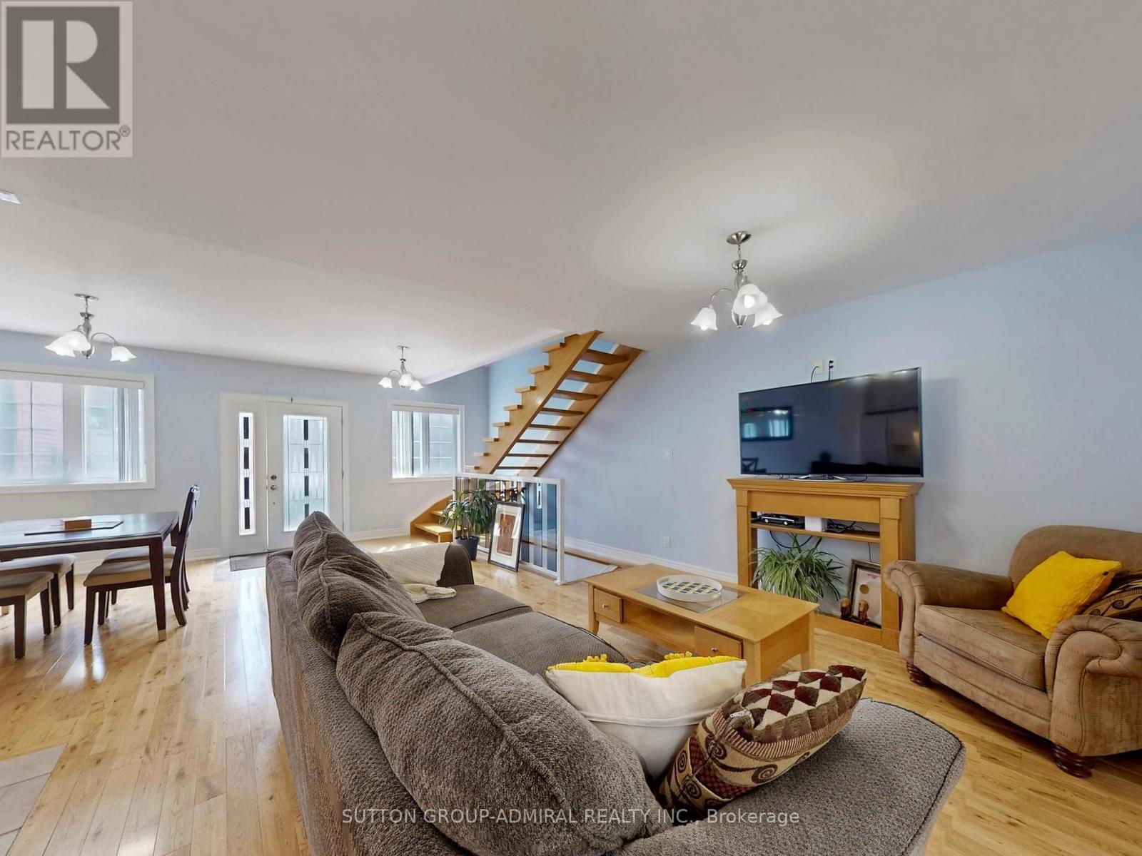 12 Abbs Street, Toronto, Ontario  M6K 1M6 - Photo 4 - W12388492