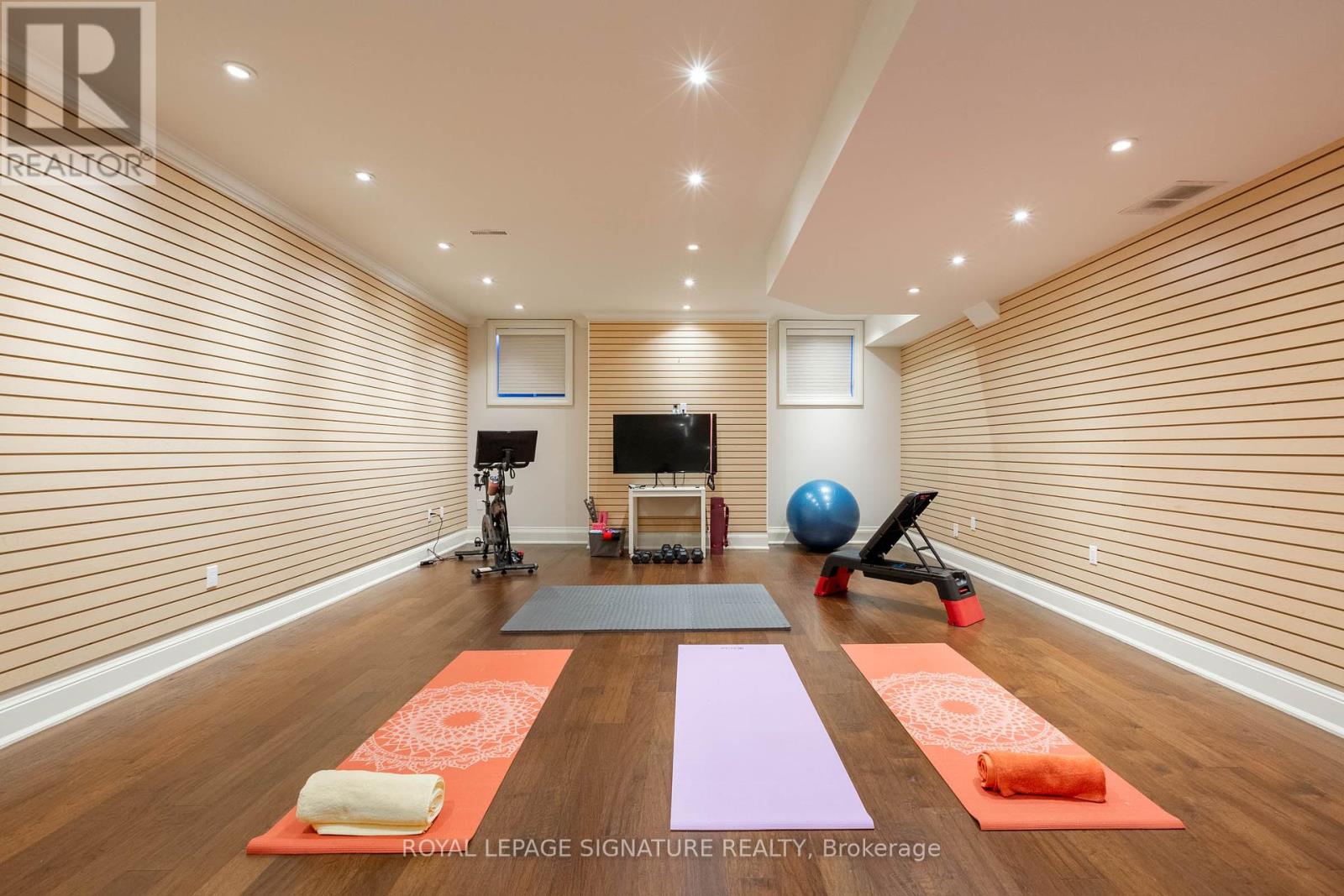 1161 Tecumseh Park Drive, Mississauga, Ontario  L5H 2W3 - Photo 35 - W12388518