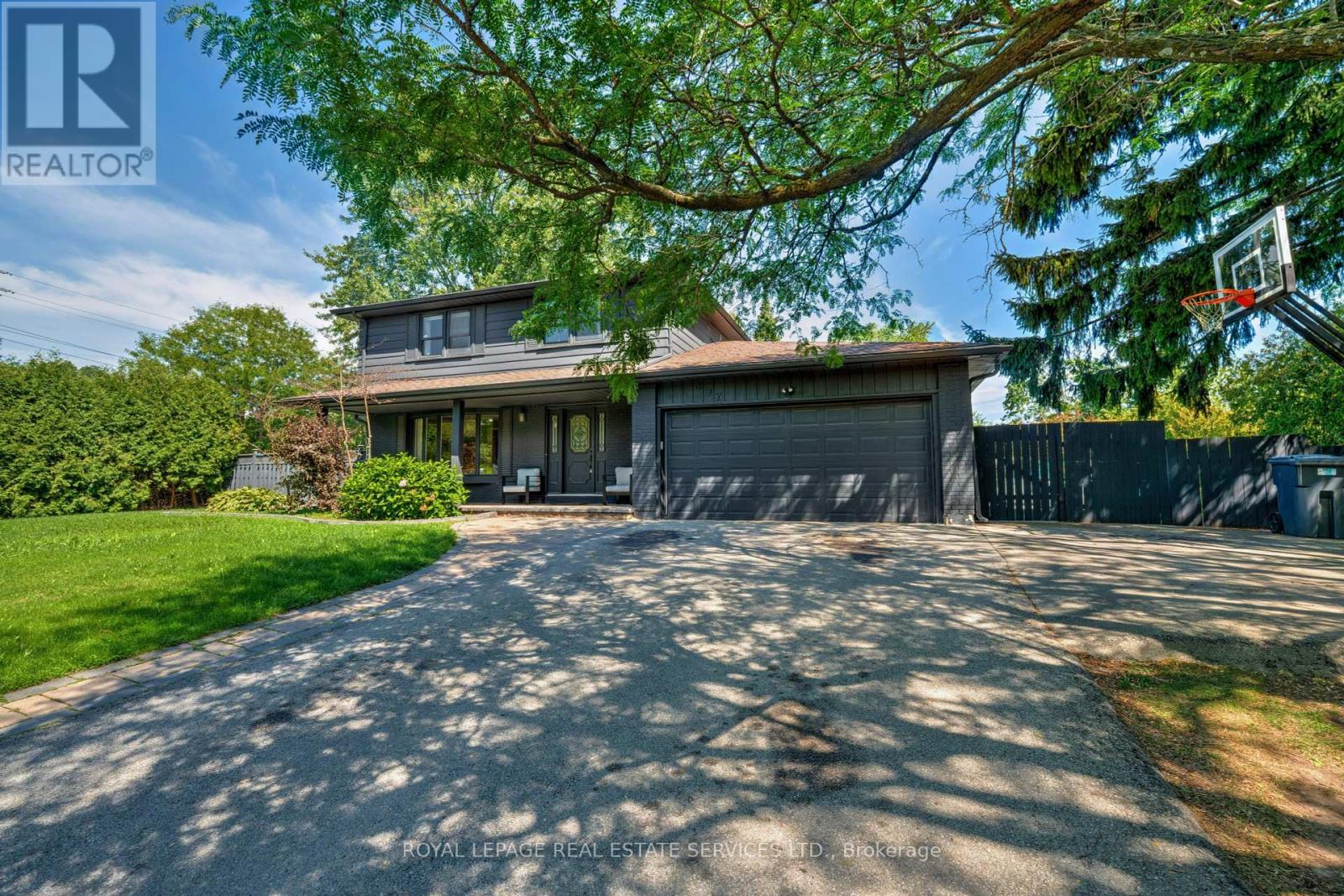 297 Sunset Drive, Oakville (Br Bronte), Ontario  L6L 3M5 - Photo 1 - W12388545