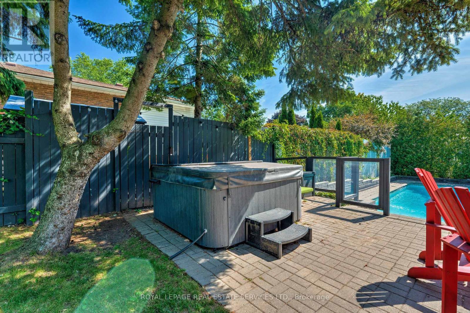 297 Sunset Drive, Oakville (Br Bronte), Ontario  L6L 3M5 - Photo 33 - W12388545