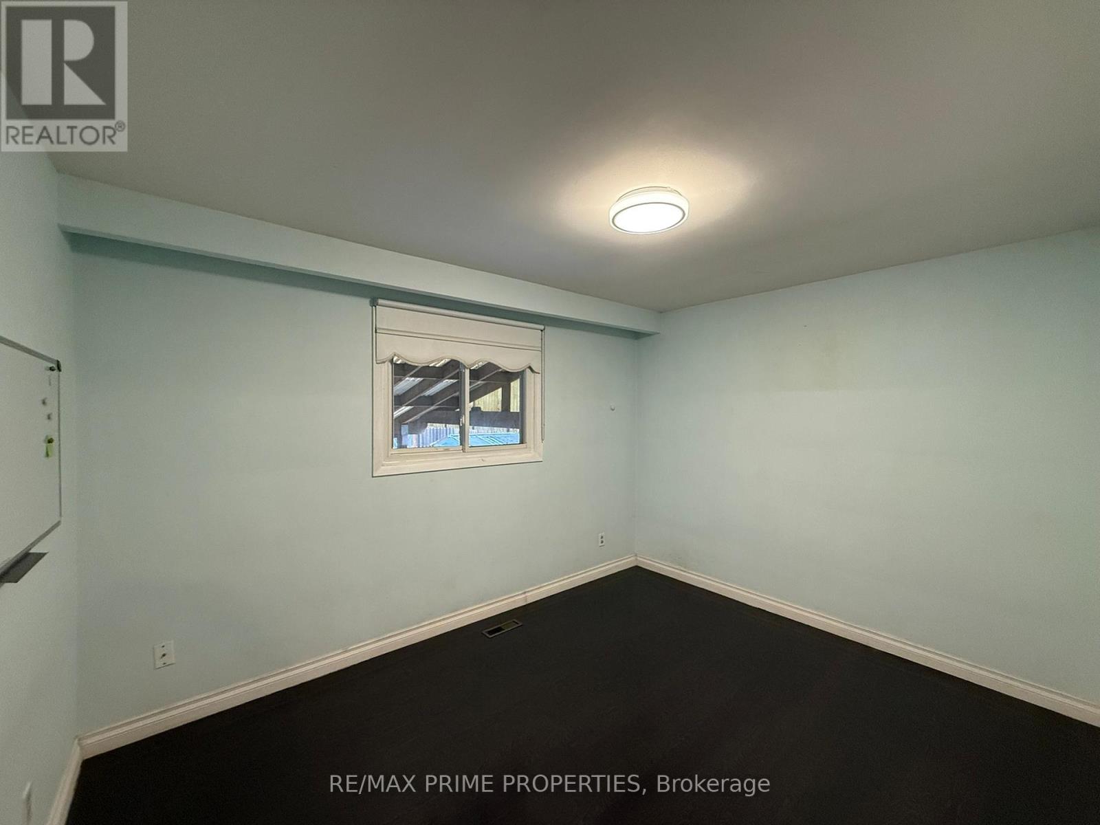 Upper - 3563 Laddie Crescent, Mississauga, Ontario  L4T 1N2 - Photo 15 - W12388550