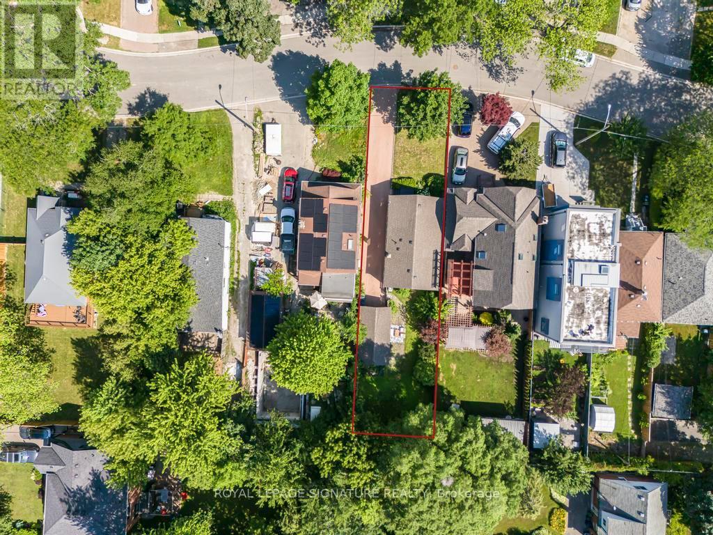 33 Ash Crescent, Toronto (Long Branch), Ontario  M8W 1E4 - Photo 31 - W12388566