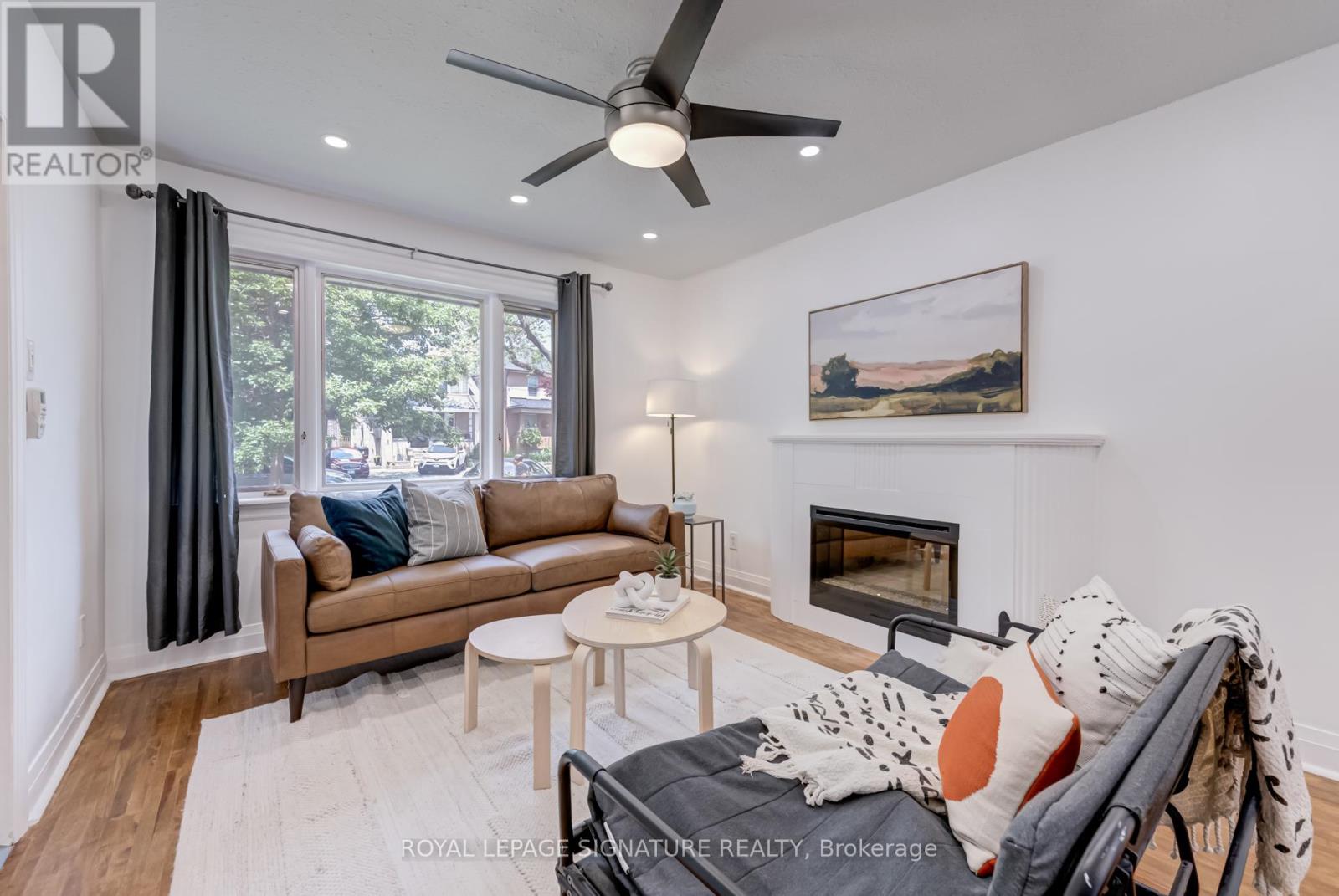 Property at 33 ASH CRESCENT image 4