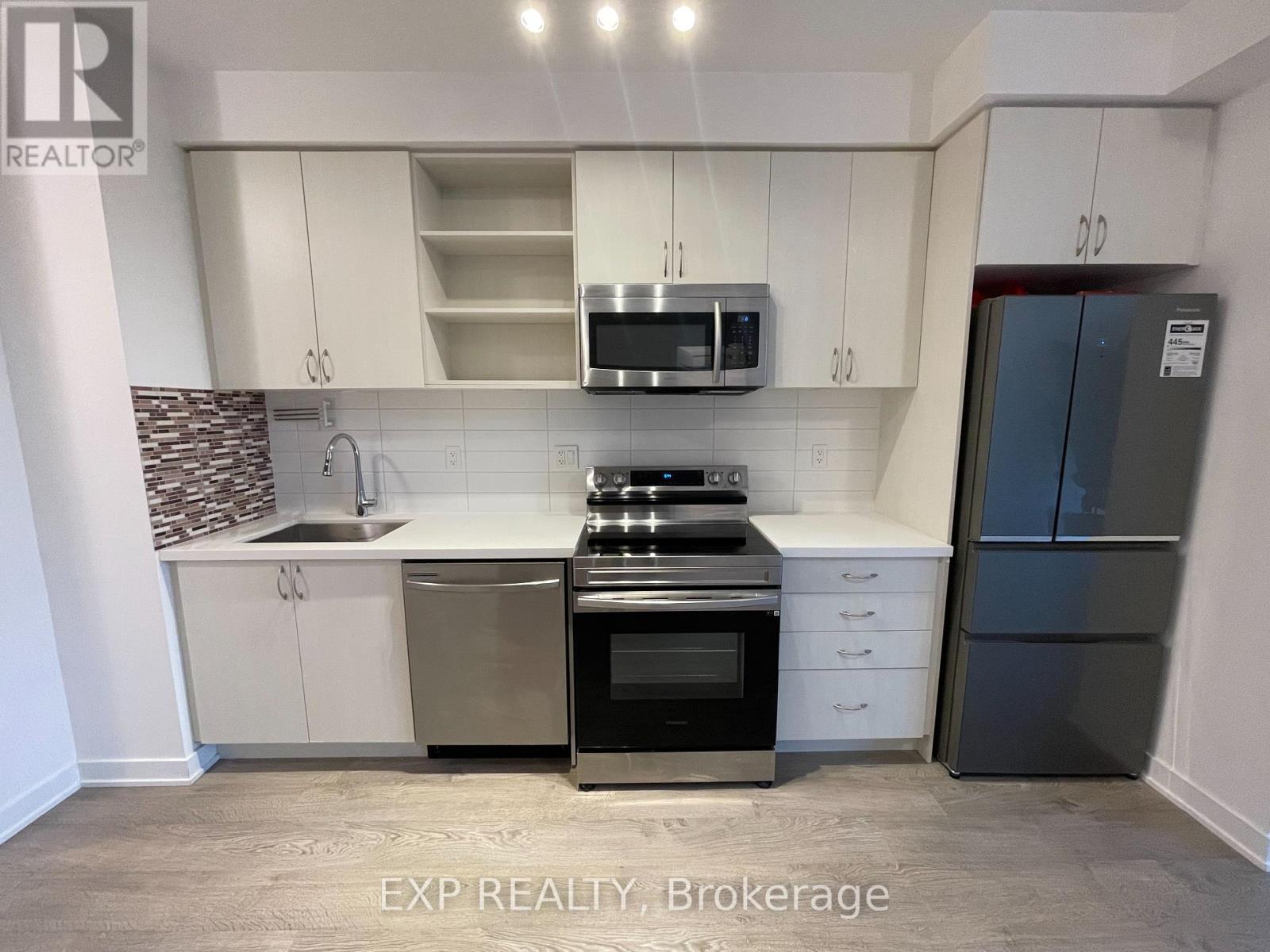 105 - 4677 Glen Erin Drive, Mississauga, Ontario  L5M 2E3 - Photo 5 - W12388587