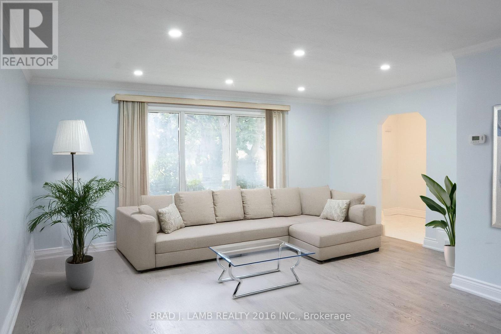 Property at 42 LYNNFORD DRIVE image 5
