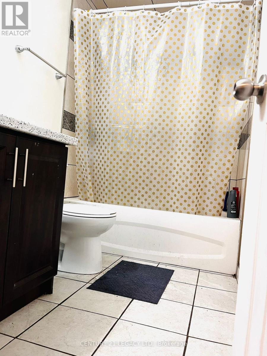 23 Gulliver Crescent, Brampton, Ontario  L6S 1T1 - Photo 15 - W12388626