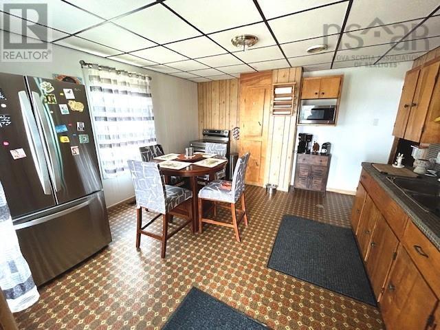 87 Pool Road, Sheet Harbour, Nova Scotia  B0J 3B0 - Photo 3 - 202519375