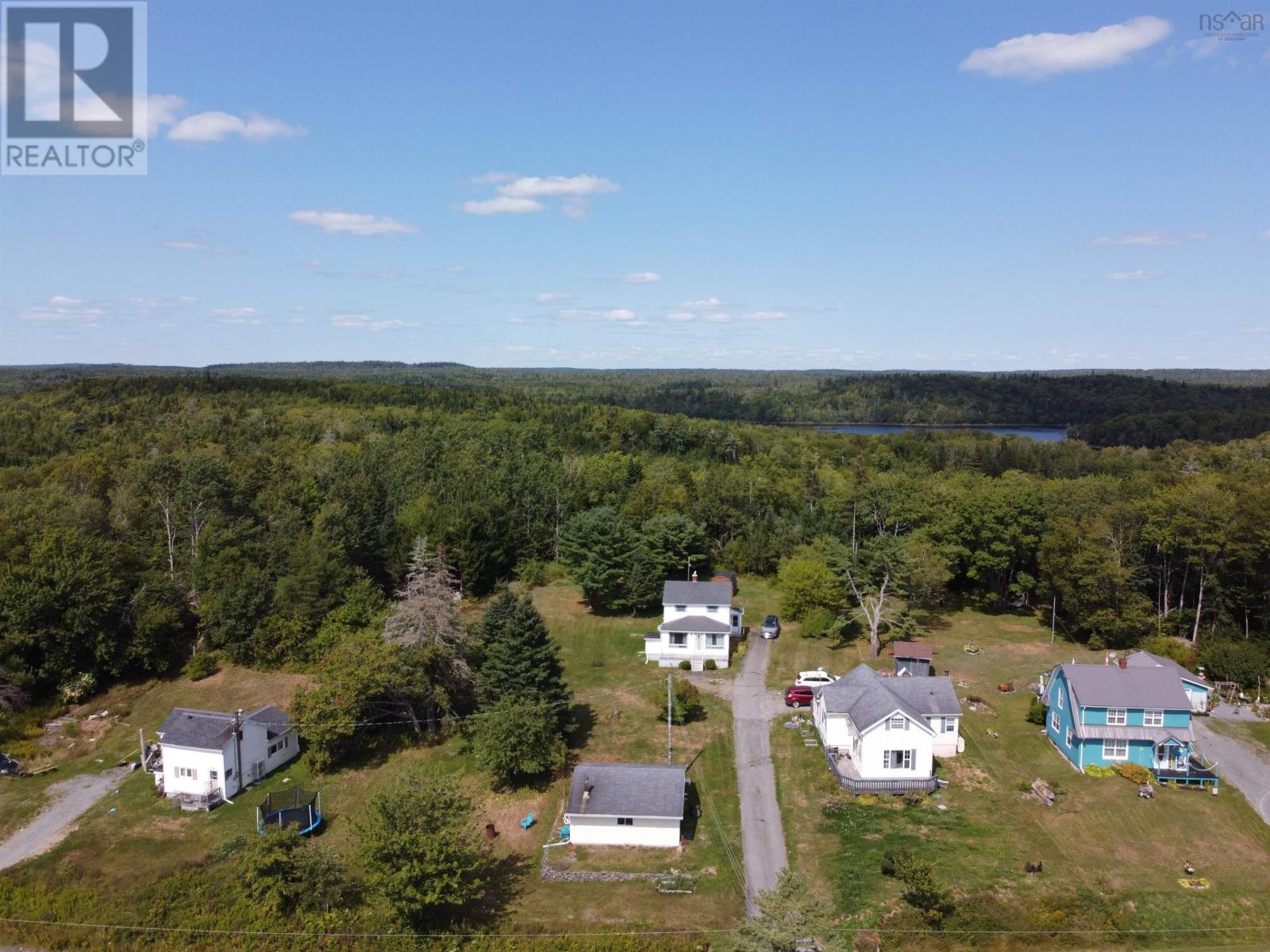 344 Highway 224, Sheet Harbour, Nova Scotia  B0J 3B0 - Photo 2 - 202522151