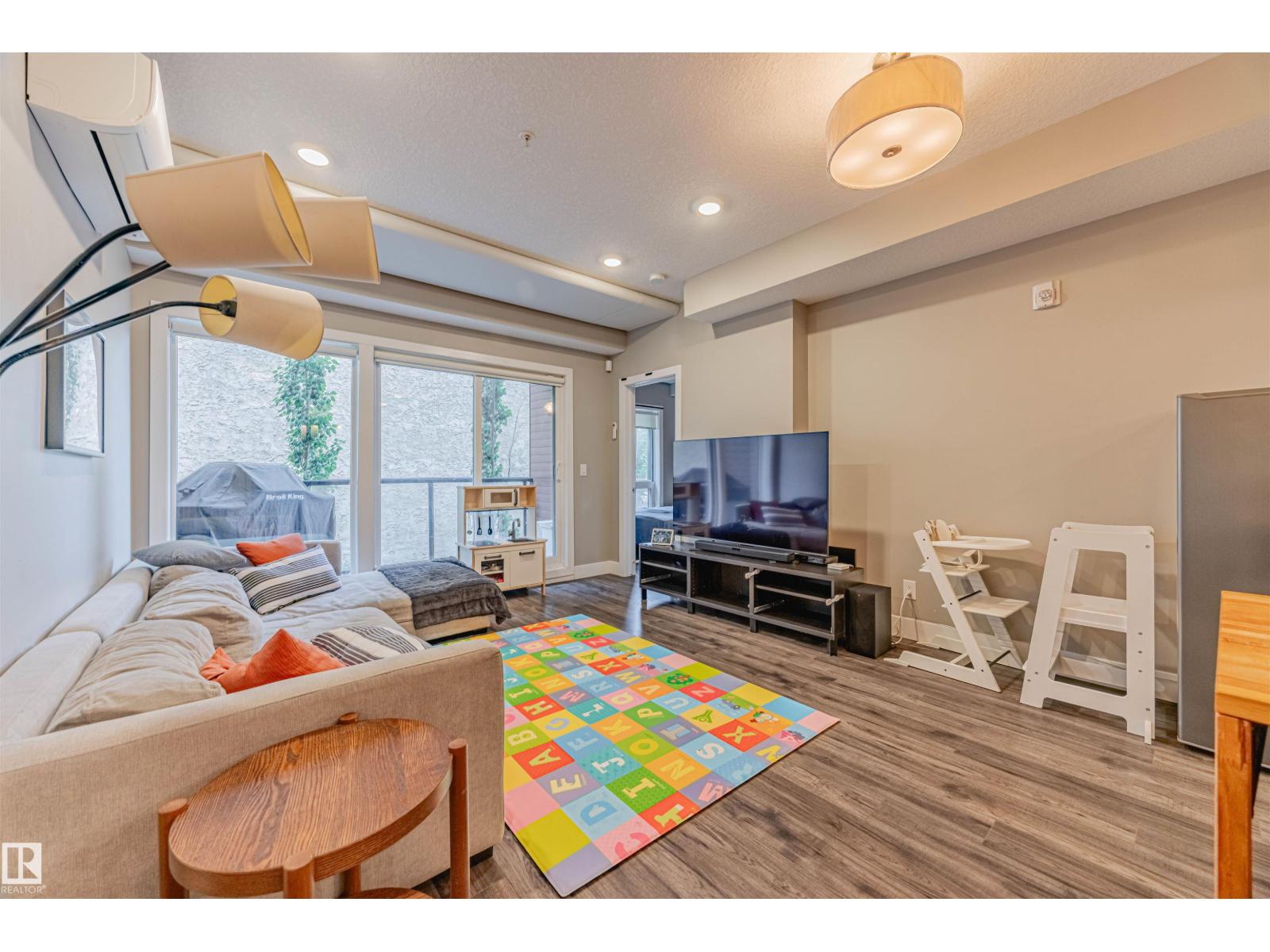 #204 10006 83 Av Nw, Edmonton, Alberta  T6E 2C2 - Photo 5 - E4456543