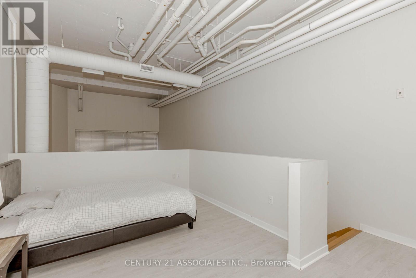 107 - 66 Bay Street S, Hamilton, Ontario  L8P 4Z6 - Photo 18 - X12388440