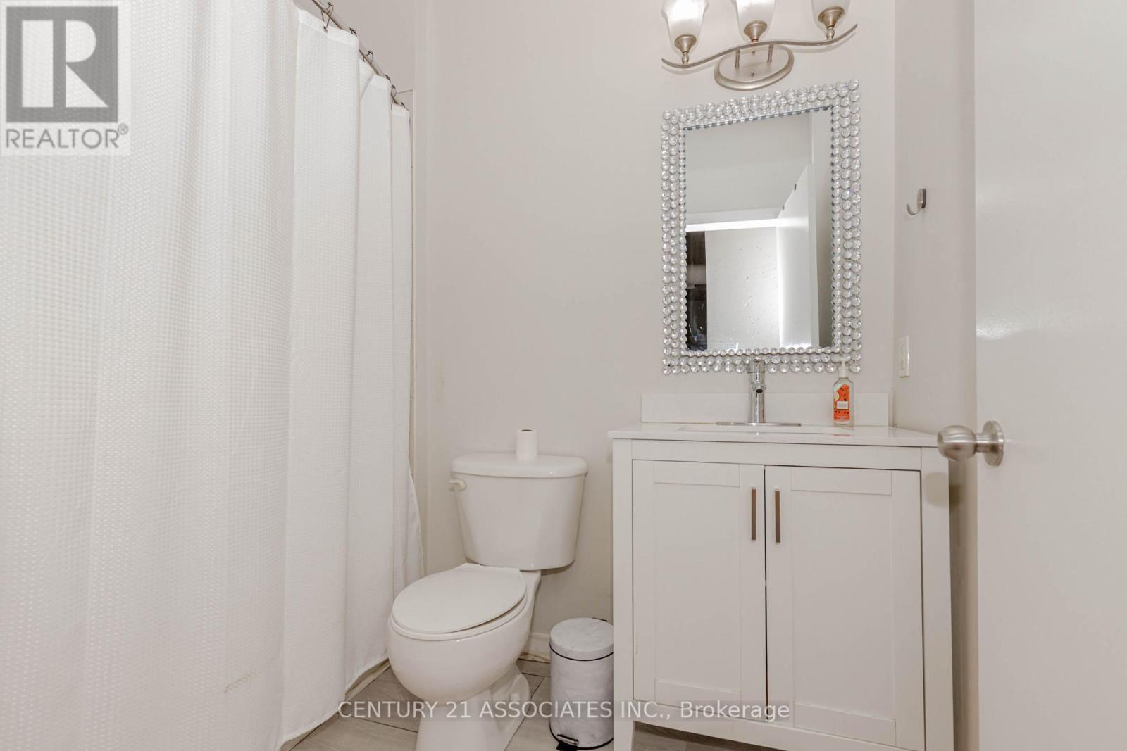107 - 66 Bay Street S, Hamilton, Ontario  L8P 4Z6 - Photo 21 - X12388440