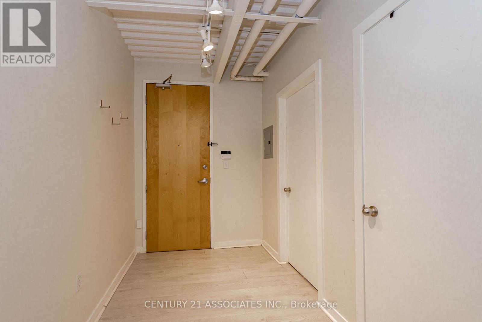 107 - 66 Bay Street S, Hamilton, Ontario  L8P 4Z6 - Photo 7 - X12388440
