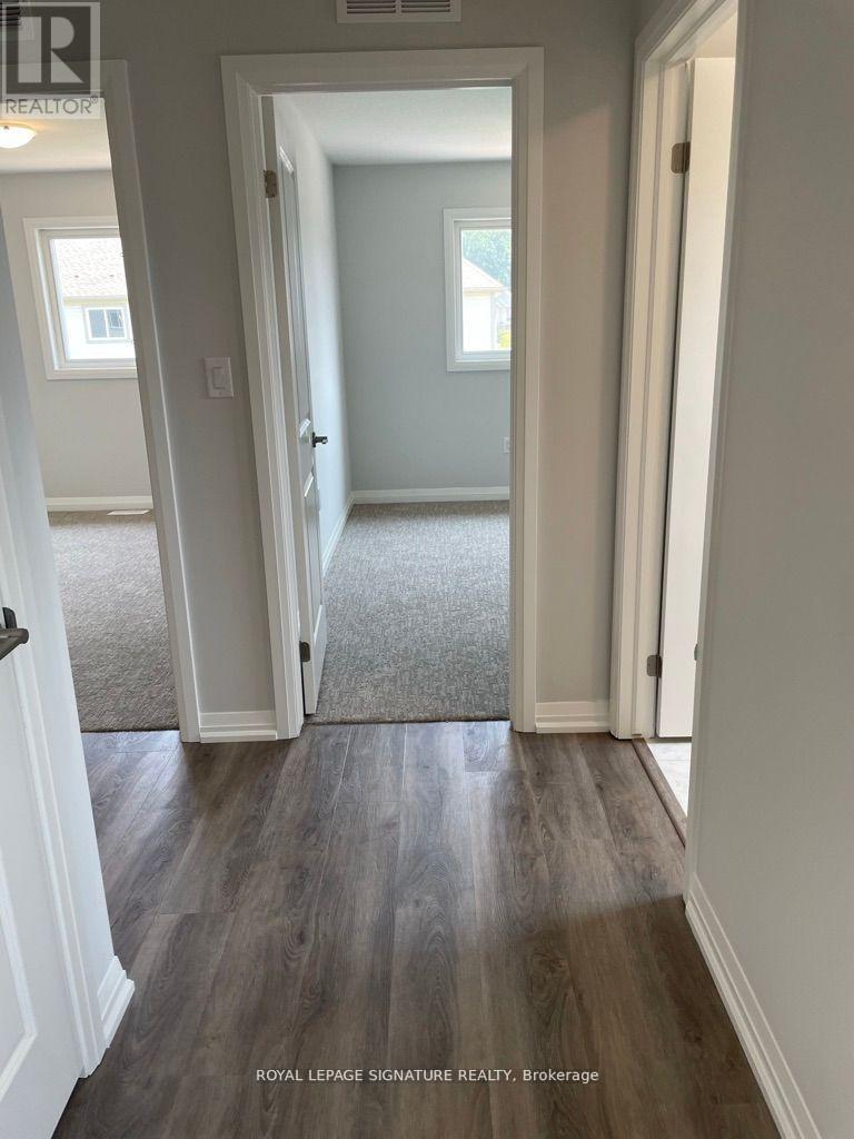 186 Bur Oak Drive, Thorold, Ontario  L2V 0L7 - Photo 16 - X12388484