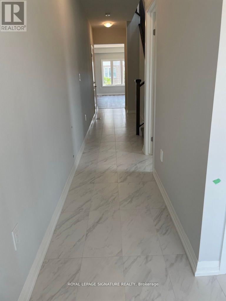 186 Bur Oak Drive, Thorold, Ontario  L2V 0L7 - Photo 2 - X12388484