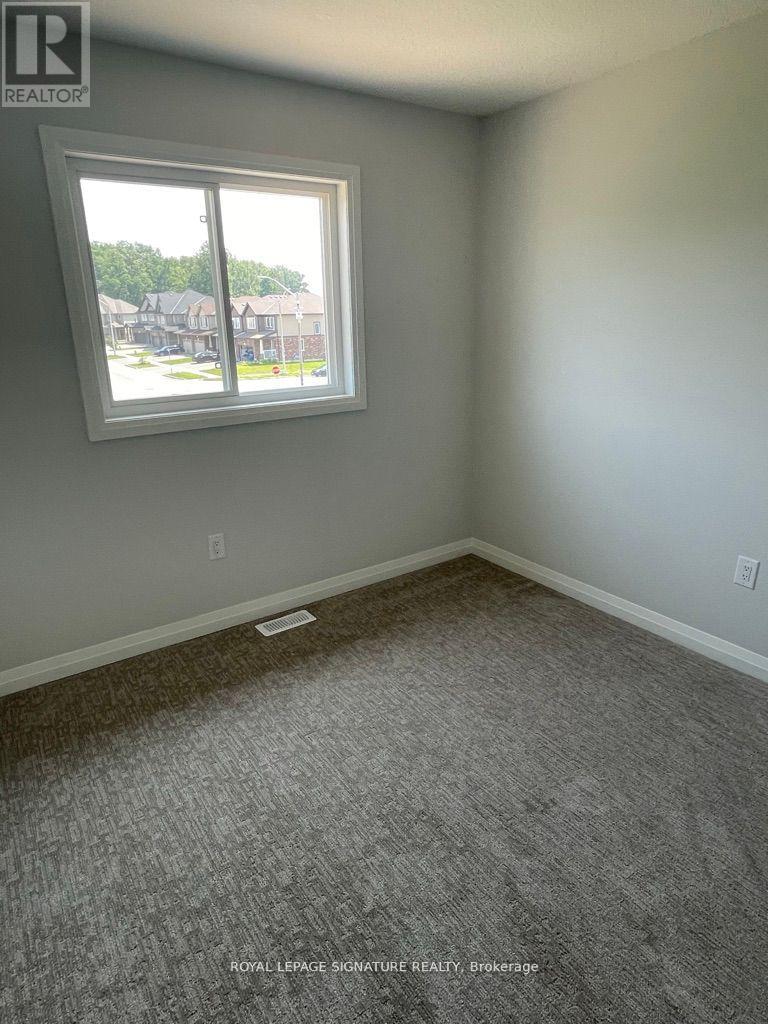 186 Bur Oak Drive, Thorold, Ontario  L2V 0L7 - Photo 22 - X12388484