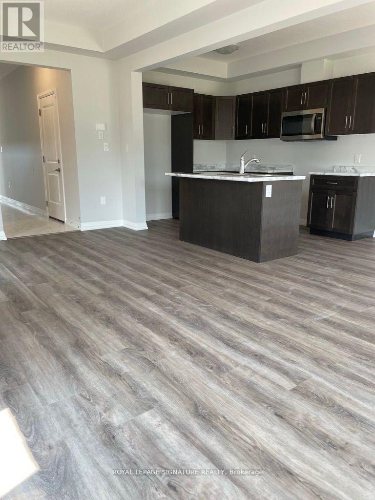 186 Bur Oak Drive, Thorold, Ontario  L2V 0L7 - Photo 9 - X12388484