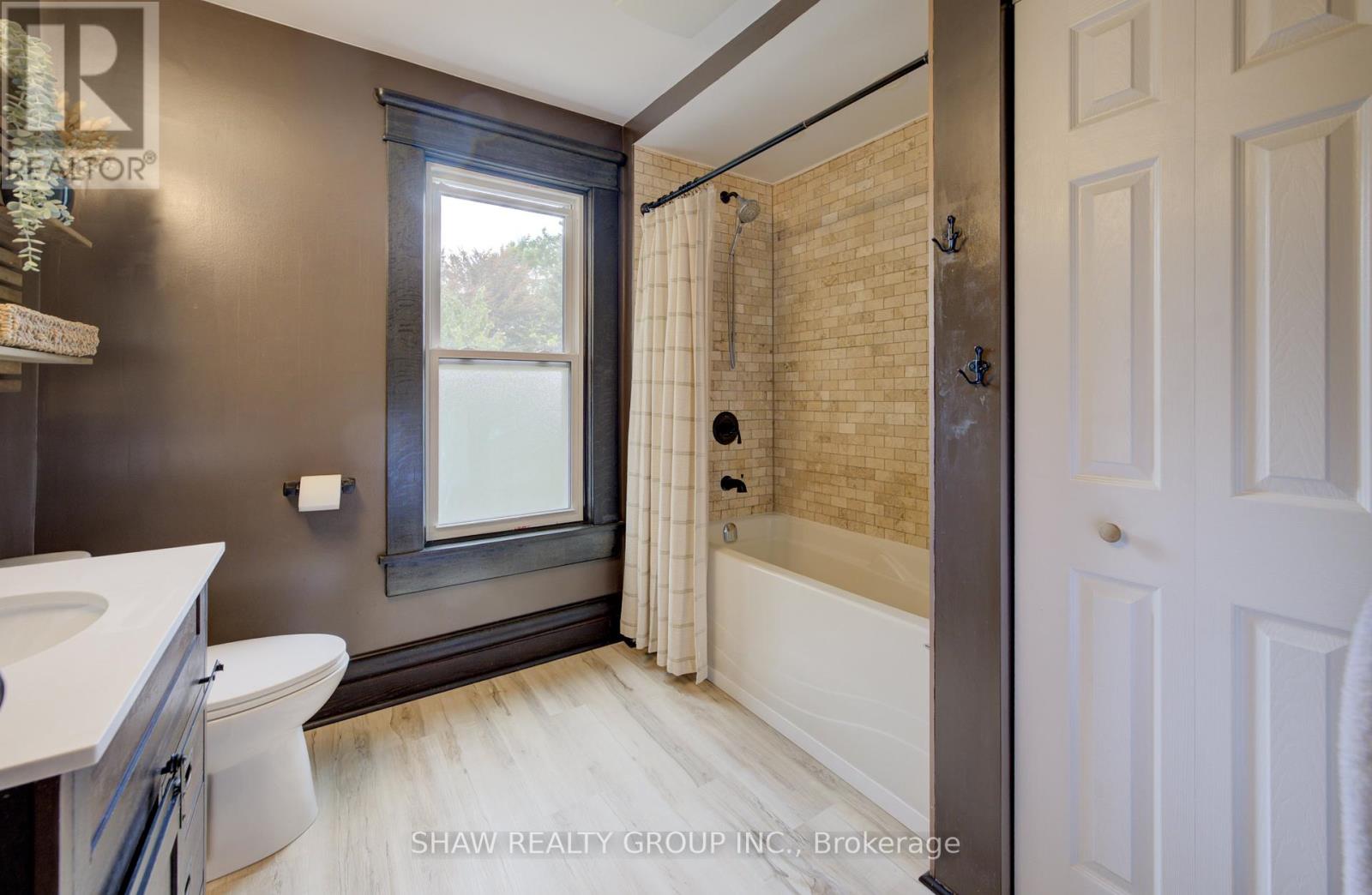 178 Guelph Avenue, Cambridge, Ontario  N3C 1A6 - Photo 28 - X12388522