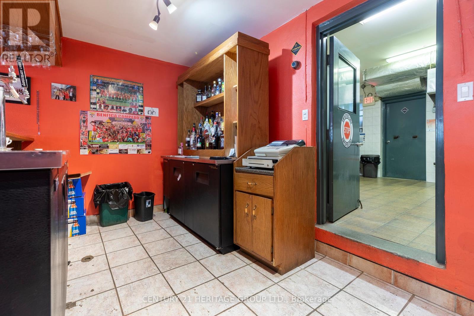 96 Kinrade Avenue, Hamilton, Ontario  L8L 6L6 - Photo 25 - X12388534