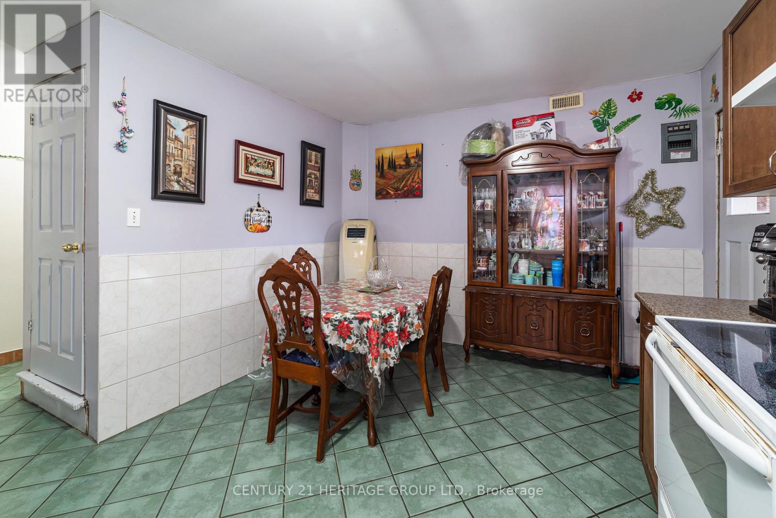 96 Kinrade Avenue, Hamilton, Ontario  L8L 6L6 - Photo 38 - X12388534