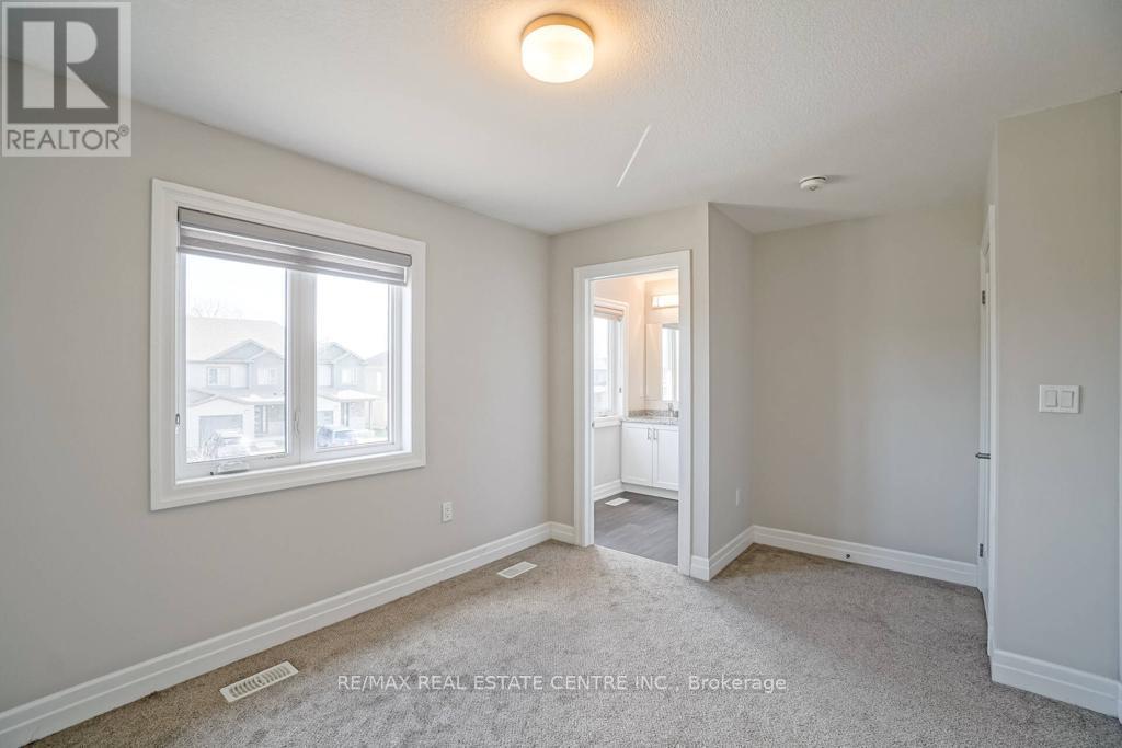 45 Nieson Street, Cambridge, Ontario  N1R 0B9 - Photo 12 - X12388559