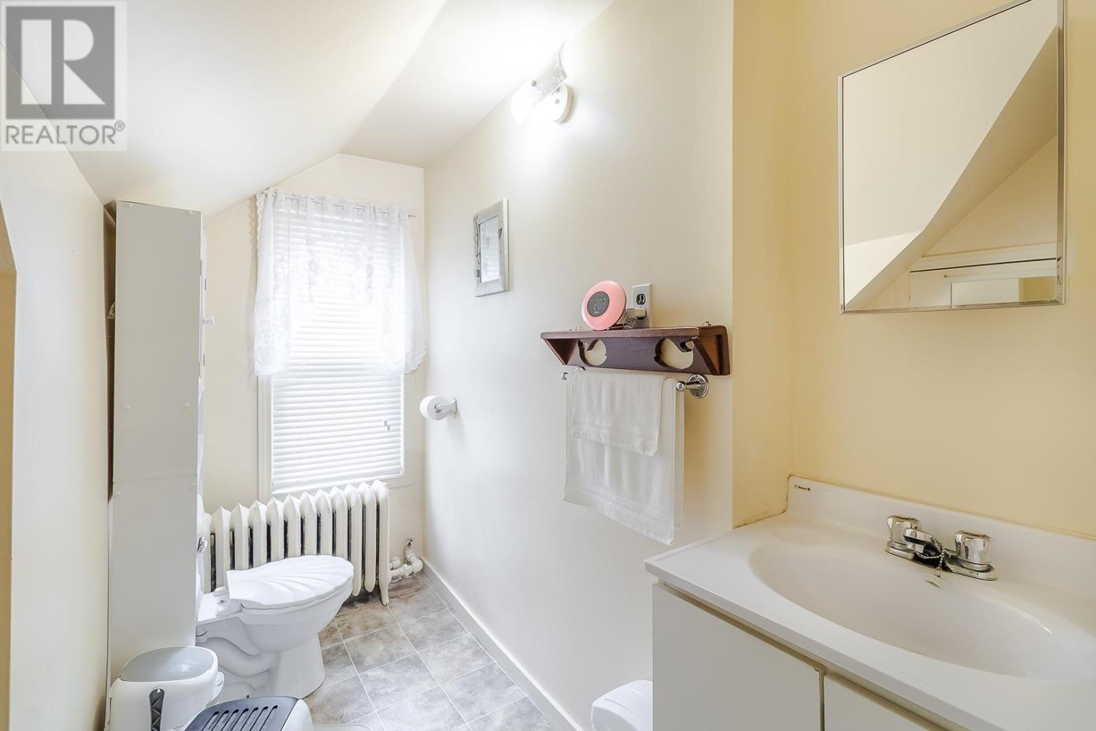 178 Pim St, Sault Ste. Marie, Ontario  P6A 3G9 - Photo 31 - SM252100