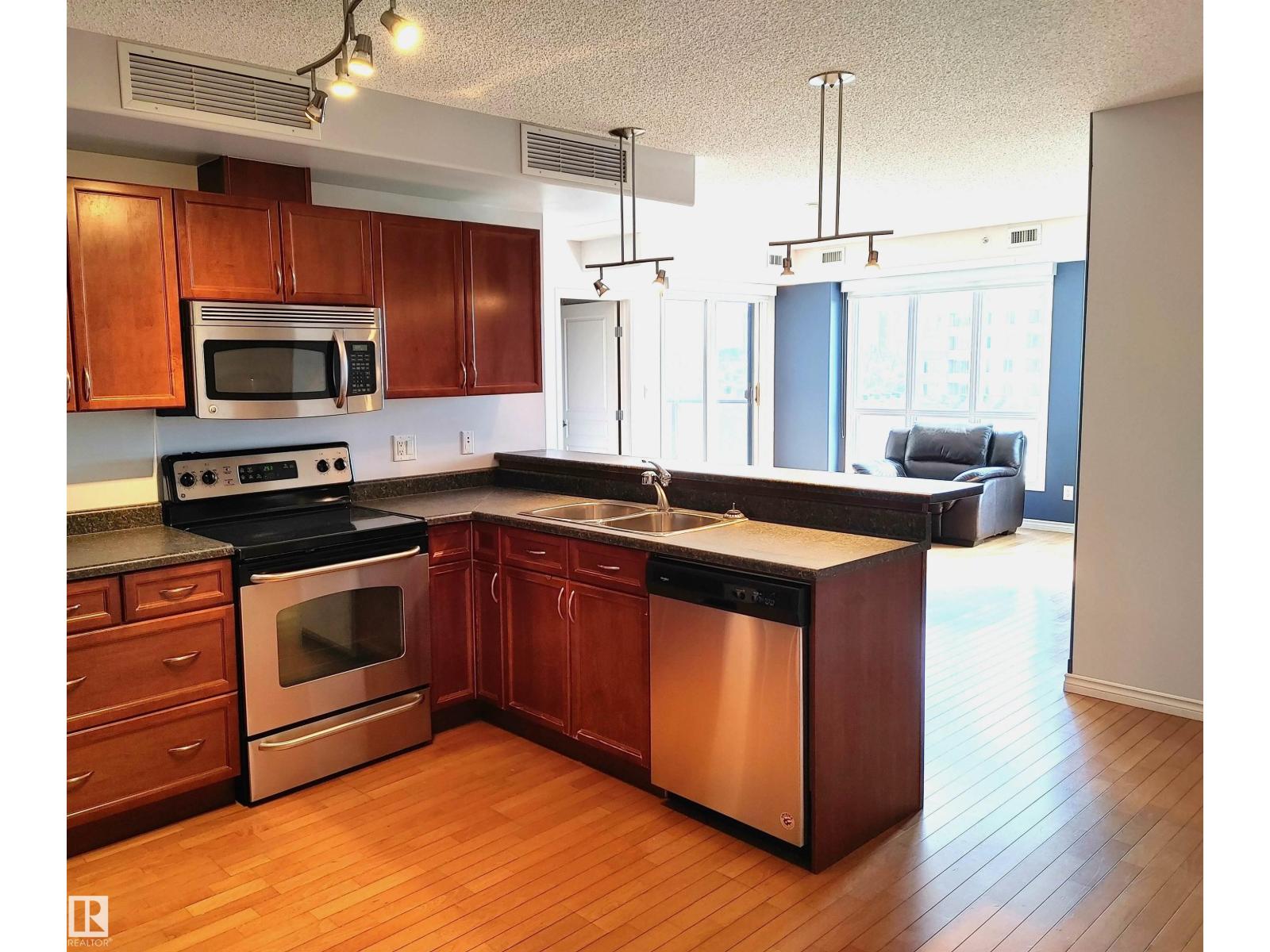 #604 9707 106 St Nw, Edmonton, Alberta  T5K 0B7 - Photo 3 - E4456713