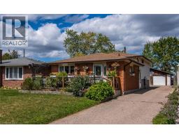 77 ROBERTS Crescent, Kitchener, Ontario