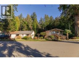 1618 OCEAN BEACH ESPLANADE, Gibsons, British Columbia