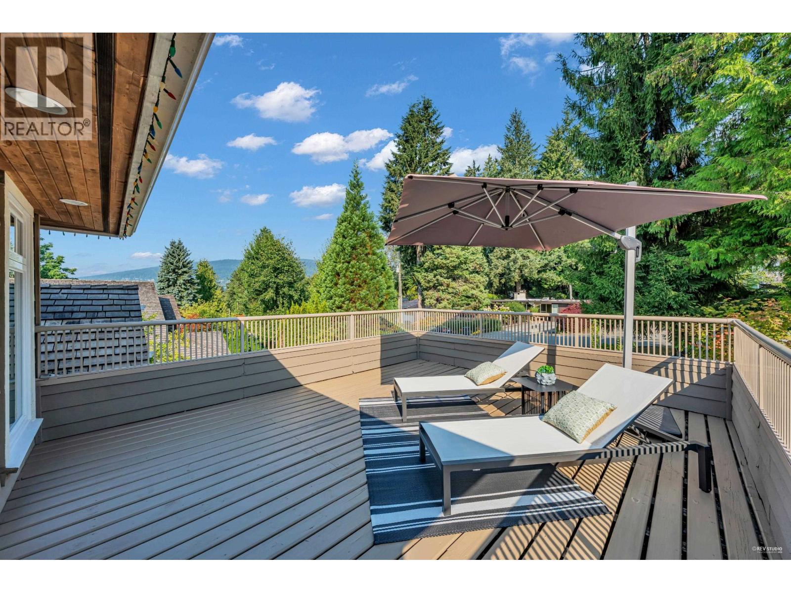 843 Canyon Boulevard, North Vancouver, British Columbia  V7R 2J7 - Photo 28 - R3044617