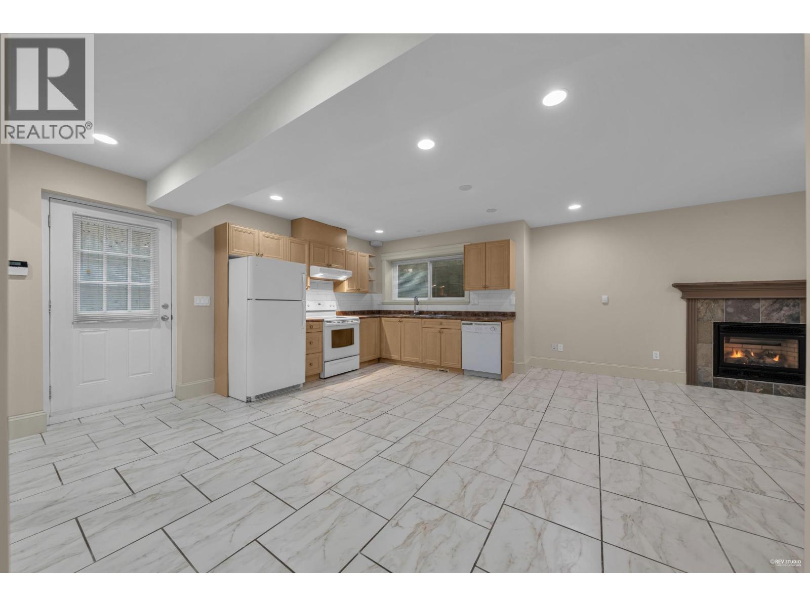 843 Canyon Boulevard, North Vancouver, British Columbia  V7R 2J7 - Photo 33 - R3044617