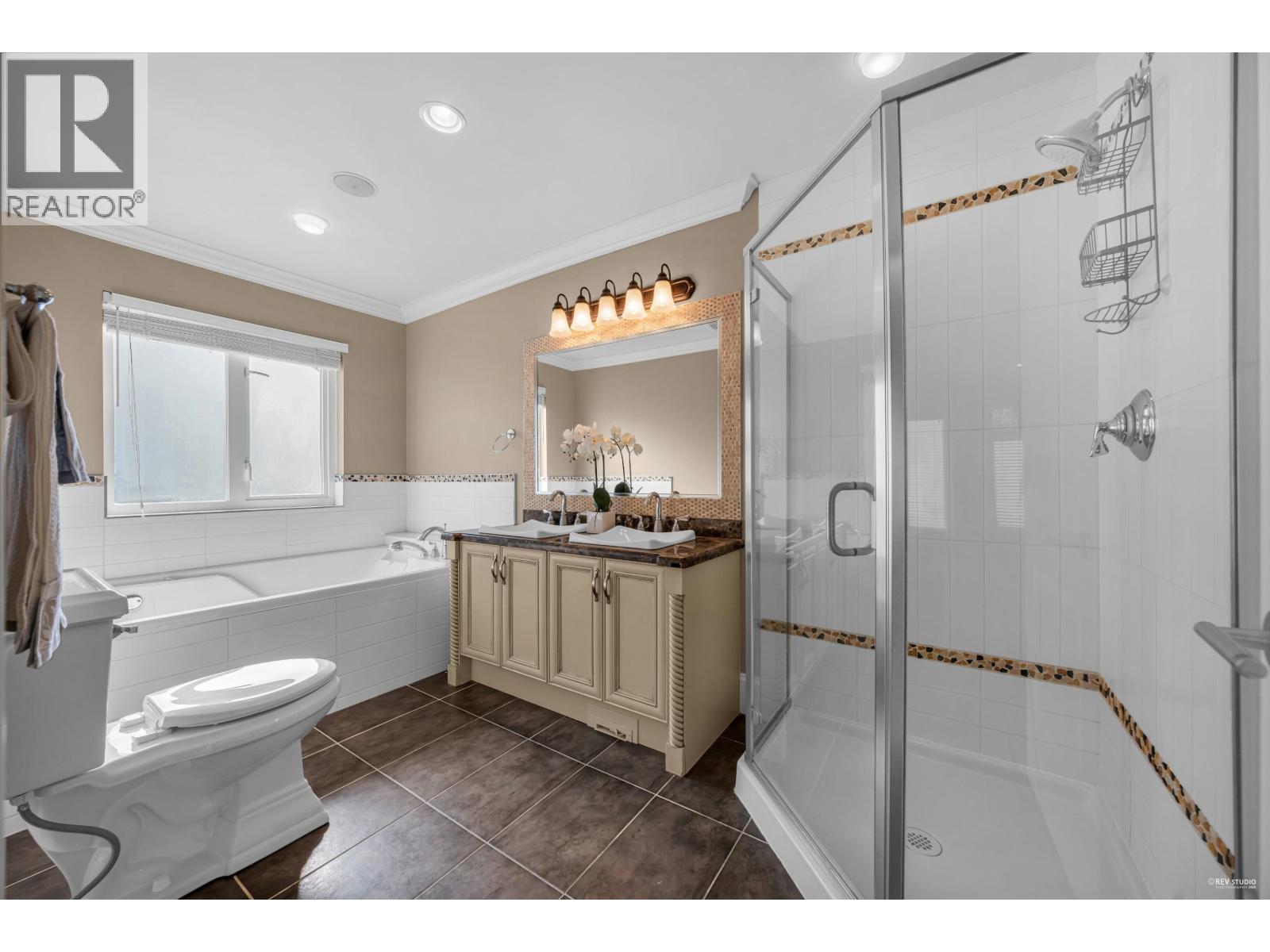 843 Canyon Boulevard, North Vancouver, British Columbia  V7R 2J7 - Photo 27 - R3044617