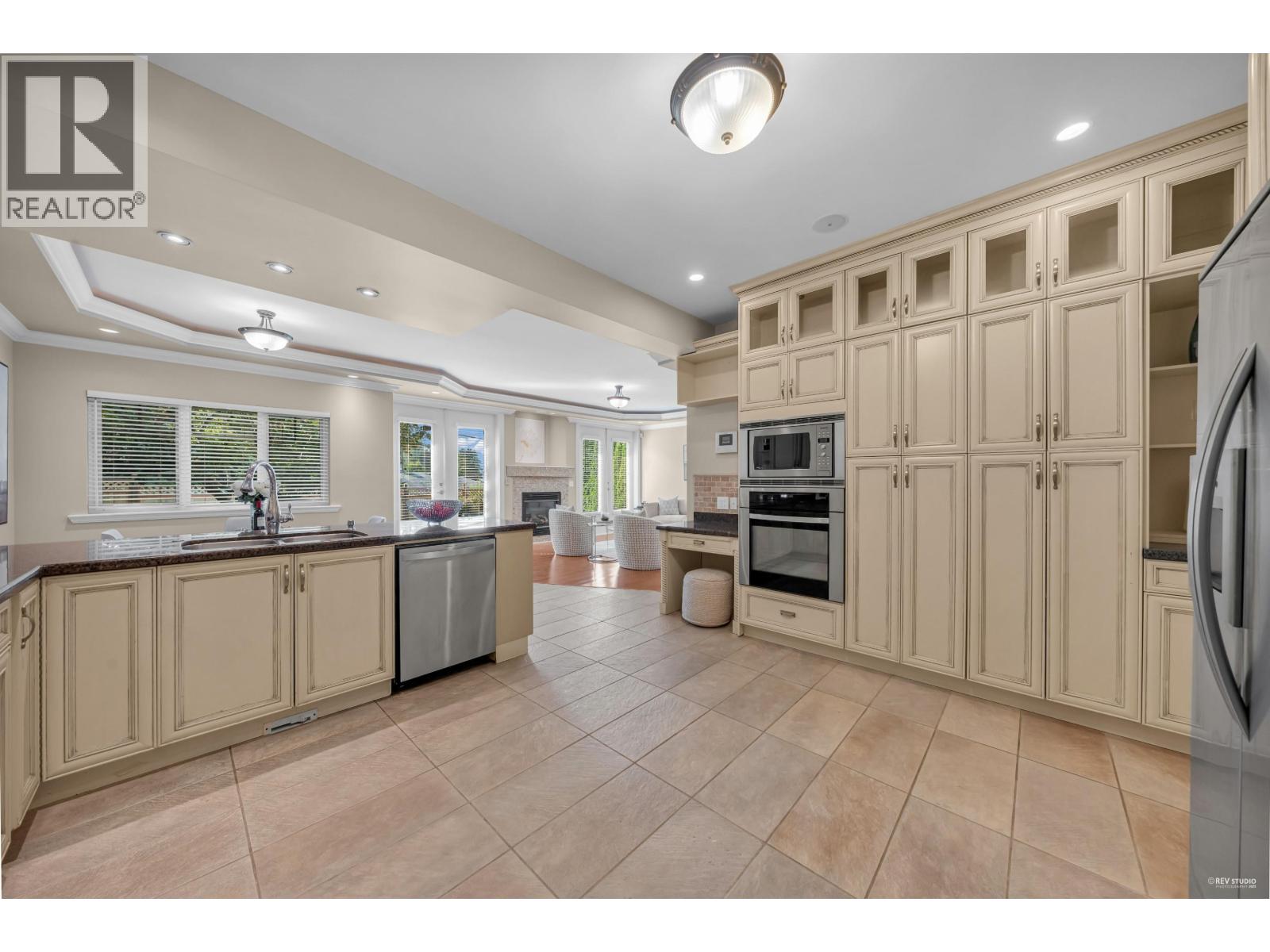 843 Canyon Boulevard, North Vancouver, British Columbia  V7R 2J7 - Photo 14 - R3044617