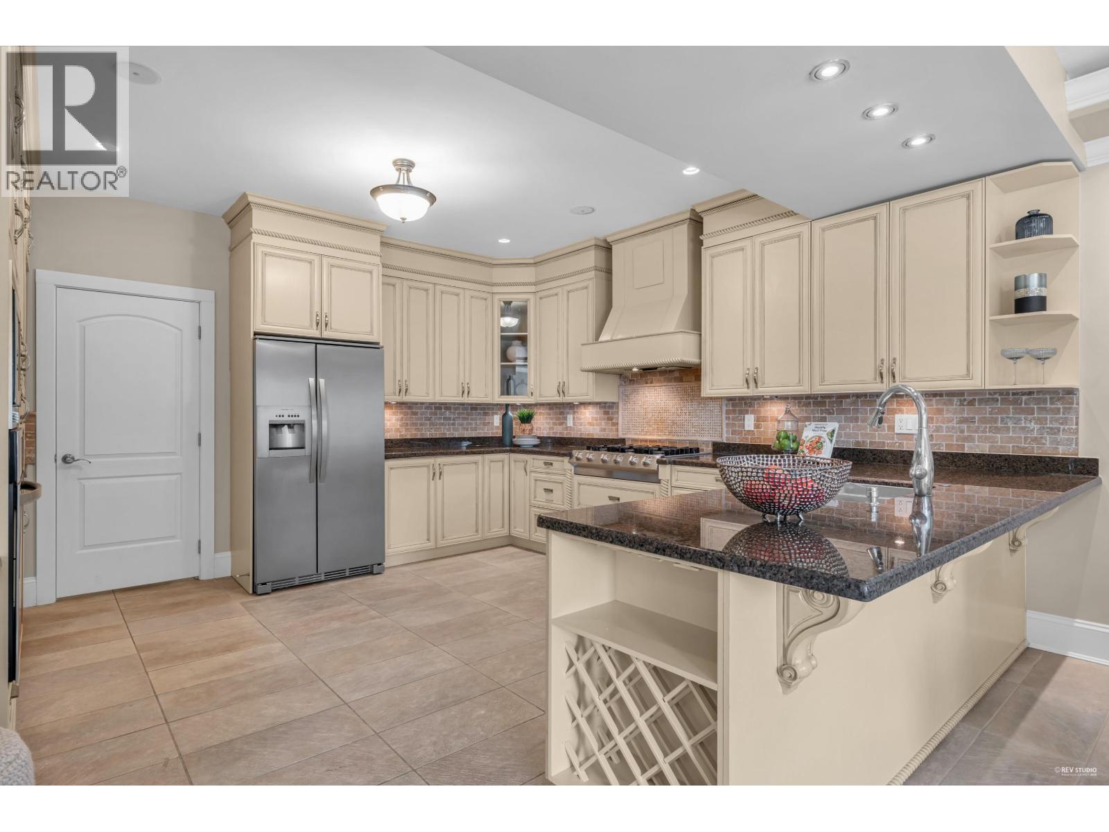 843 Canyon Boulevard, North Vancouver, British Columbia  V7R 2J7 - Photo 11 - R3044617