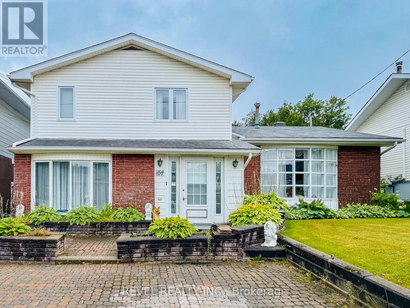154 FOURTH AVENUE, Timmins, Ontario